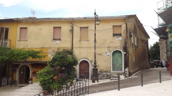 casa semindipendente in vendita a Montefalcione