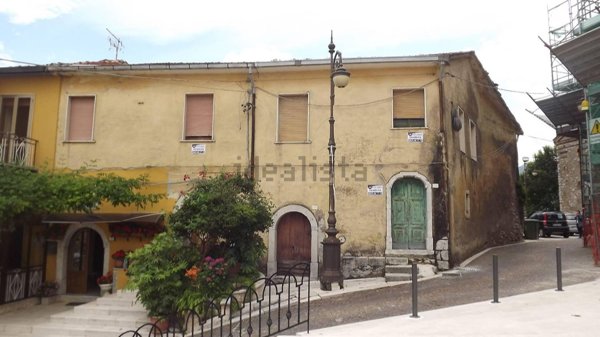 casa semindipendente in vendita a Montefalcione