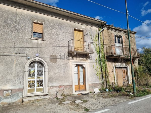 pentavano in vendita a Montefalcione