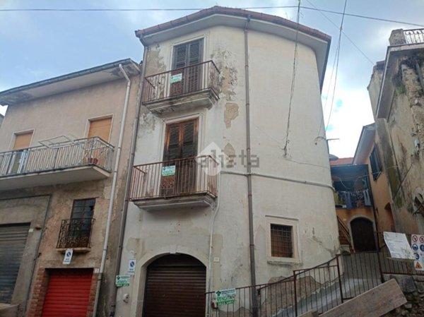 casa semindipendente in vendita a Montefalcione