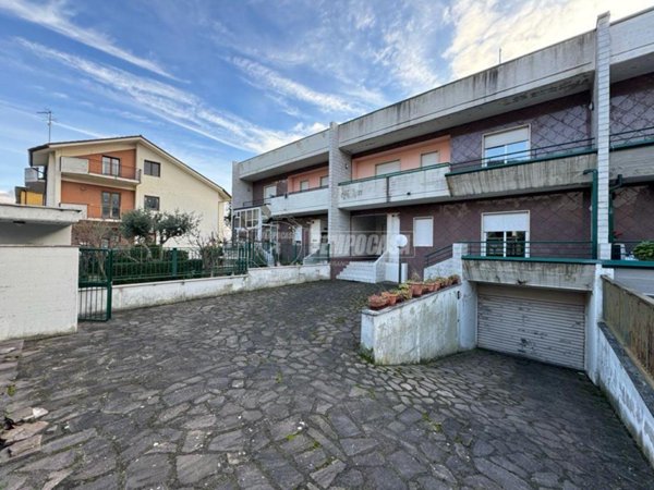 casa indipendente in vendita a Monteforte Irpino