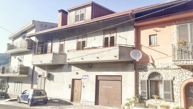 casa indipendente in vendita a Monteforte Irpino
