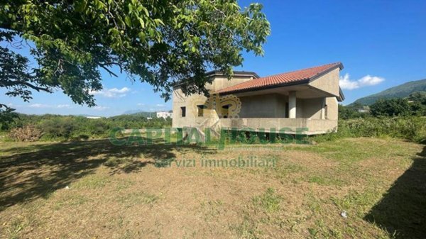 casa indipendente in vendita a Monteforte Irpino in zona Alvanella