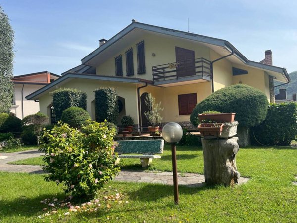 casa indipendente in vendita a Monteforte Irpino