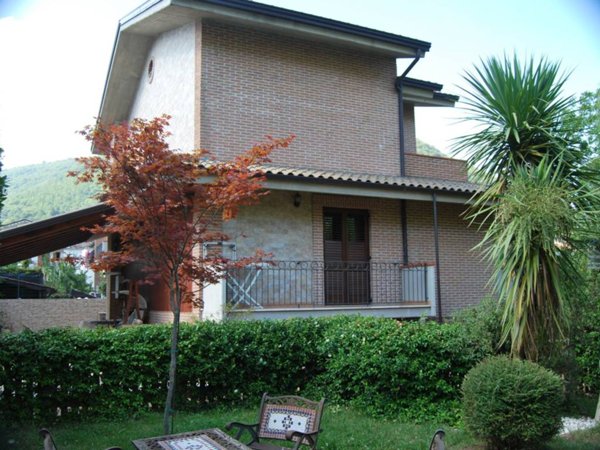 casa indipendente in vendita a Monteforte Irpino