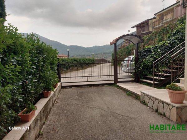 casa indipendente in vendita a Monteforte Irpino