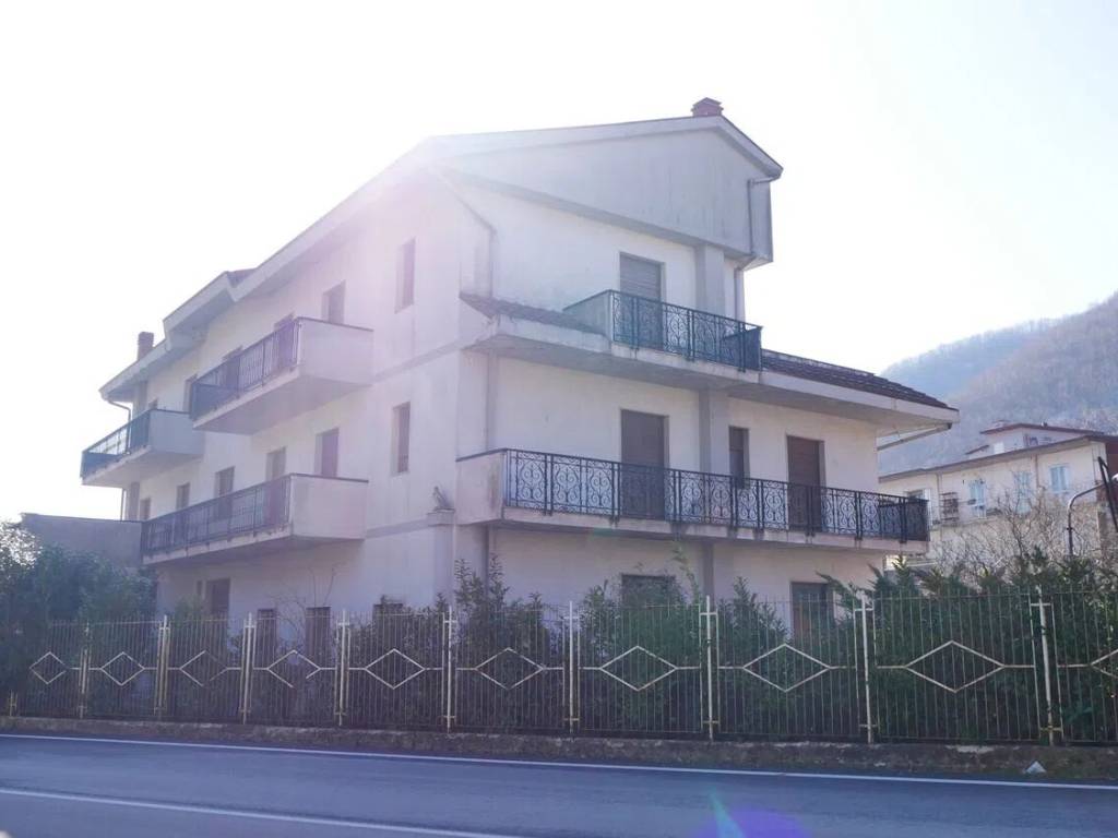 intera palazzina in vendita a Monteforte Irpino