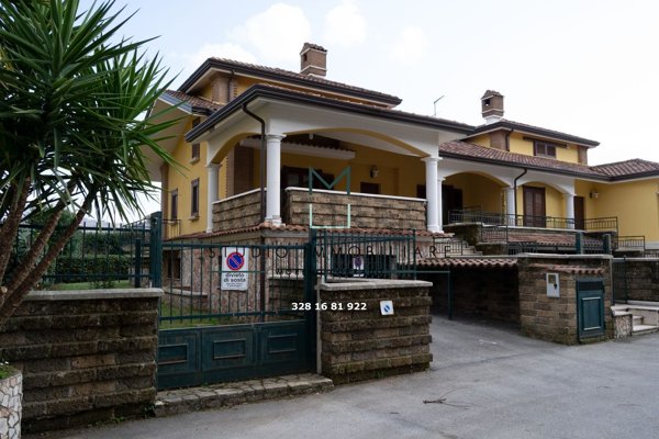 casa indipendente in vendita a Monteforte Irpino