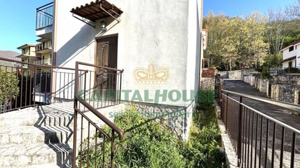 casa indipendente in vendita a Monteforte Irpino