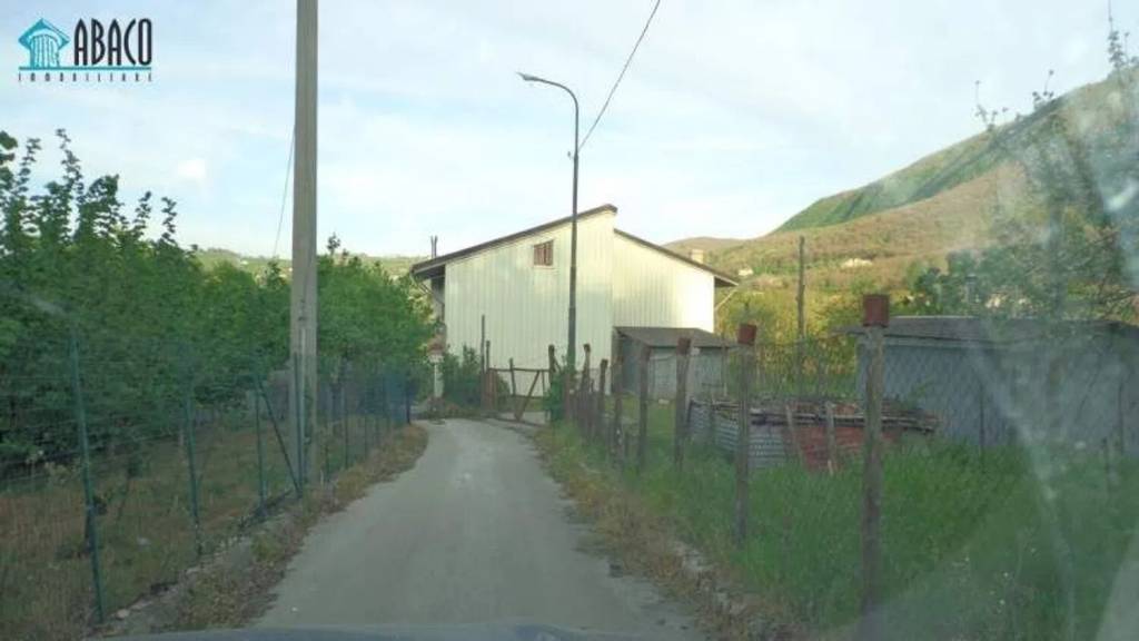 casa indipendente in vendita a Monteforte Irpino