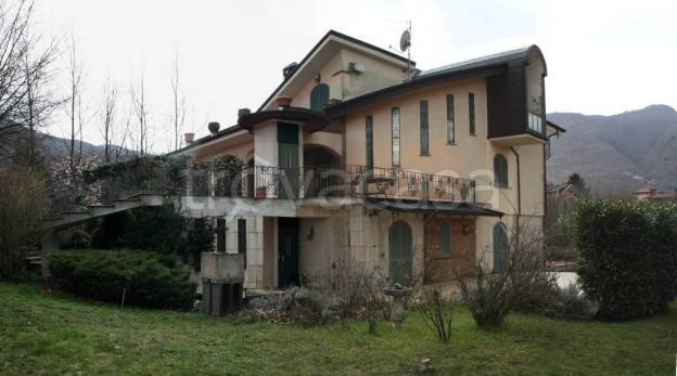 casa indipendente in vendita a Monteforte Irpino