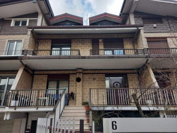 casa indipendente in vendita a Monteforte Irpino