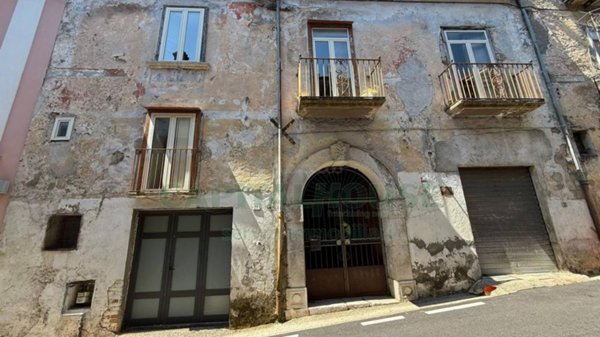 casa indipendente in vendita a Monteforte Irpino