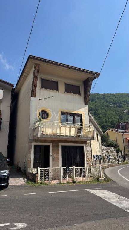 casa indipendente in vendita a Monteforte Irpino