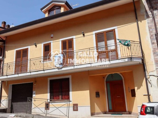 casa indipendente in vendita a Monteforte Irpino
