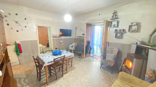 casa indipendente in vendita a Monteforte Irpino