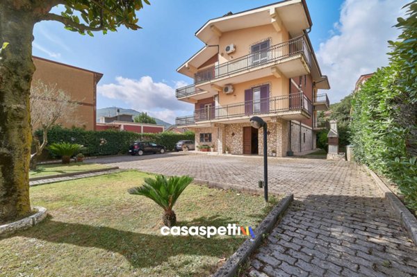 casa indipendente in vendita a Monteforte Irpino