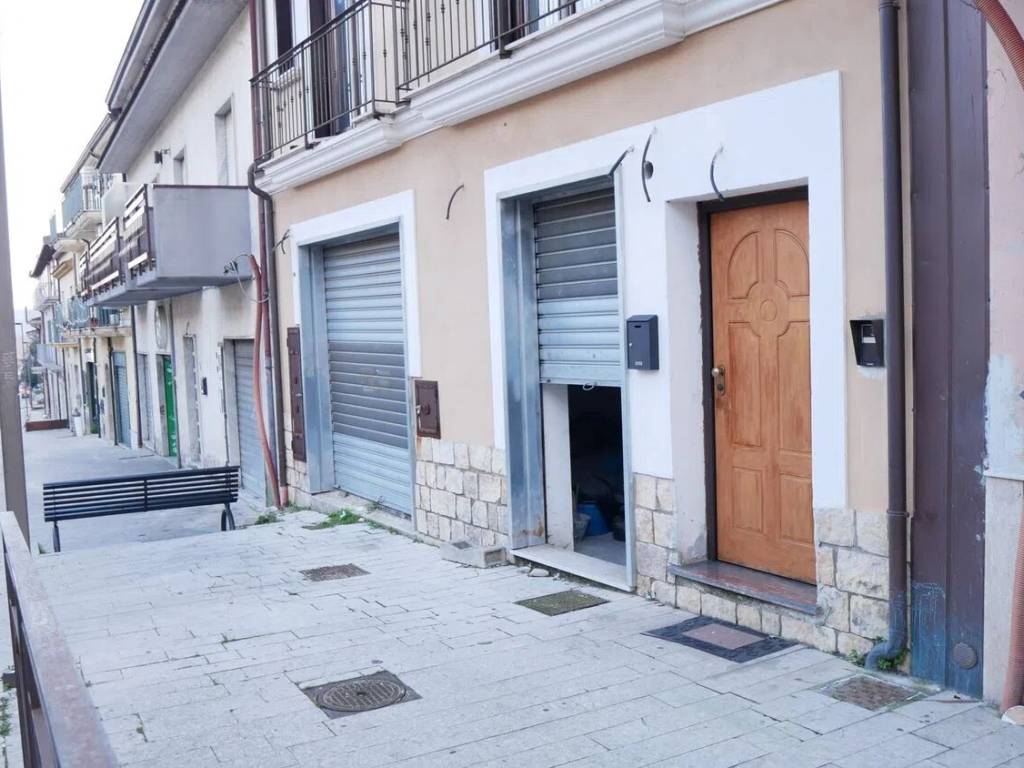 negozio in vendita a Monteforte Irpino