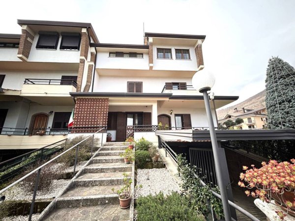 casa indipendente in vendita a Monteforte Irpino in zona Alvanella