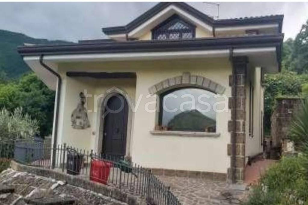 pentavano in vendita a Monteforte Irpino