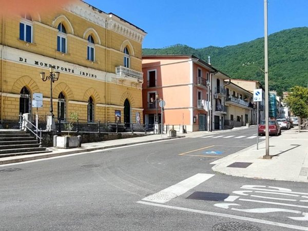 negozio in vendita a Monteforte Irpino