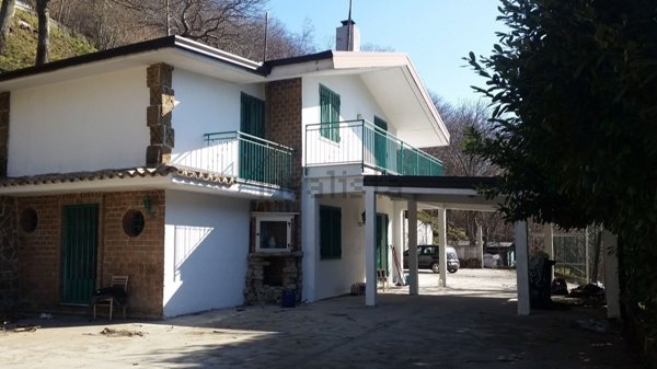 pentavano in vendita a Monteforte Irpino