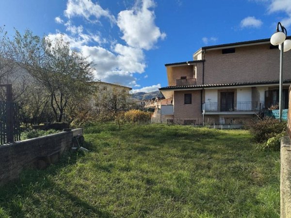 casa indipendente in vendita a Monteforte Irpino