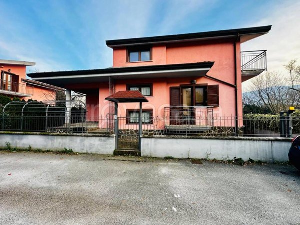 casa indipendente in vendita a Monteforte Irpino