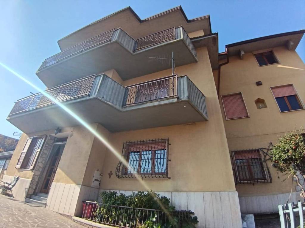 intera palazzina in vendita a Monteforte Irpino