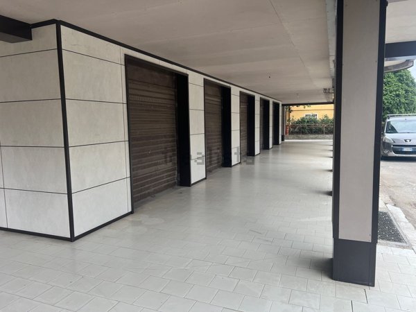 locale commerciale in vendita a Monteforte Irpino