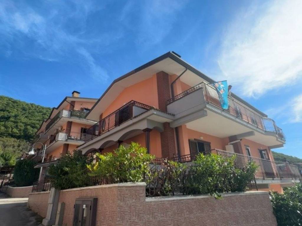 casa indipendente in vendita a Monteforte Irpino