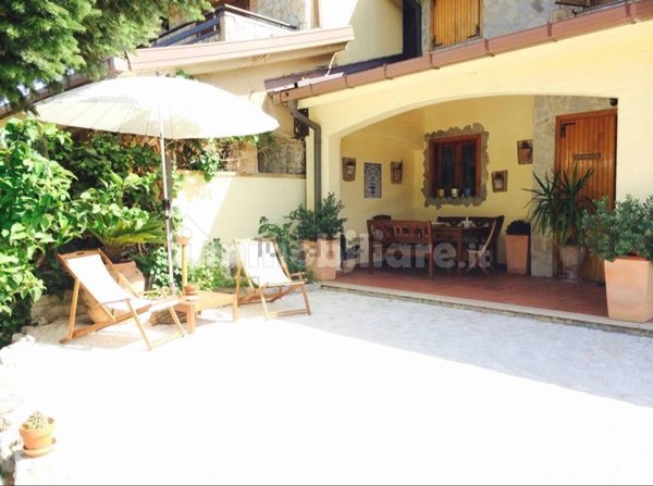 casa indipendente in vendita a Monteforte Irpino