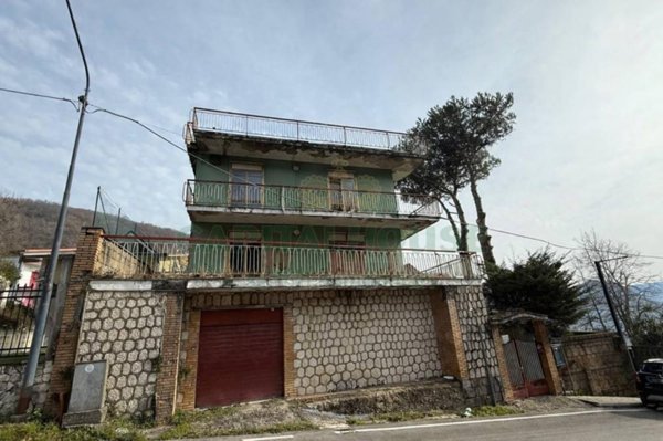 casa indipendente in vendita a Monteforte Irpino