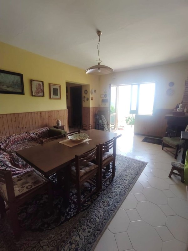 casa indipendente in vendita a Monteforte Irpino