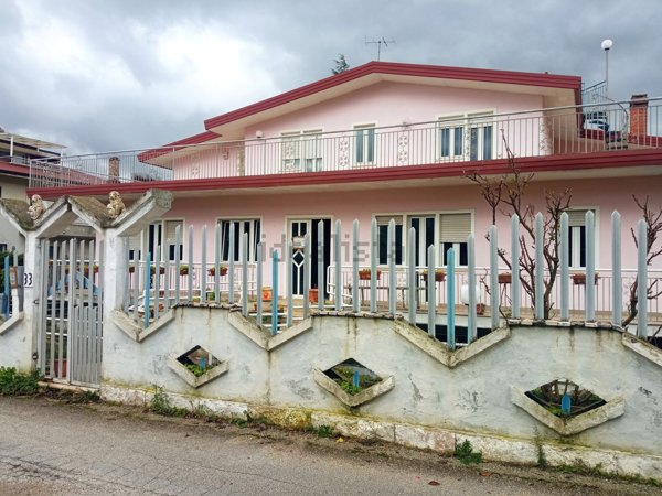 casa indipendente in vendita a Monteforte Irpino