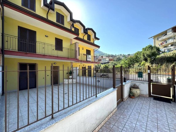 casa indipendente in vendita a Monteforte Irpino