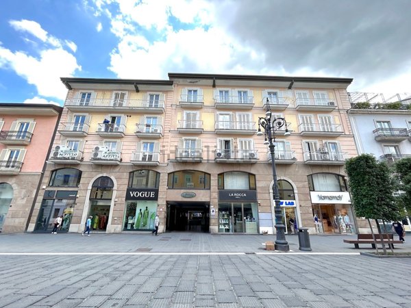 ufficio in vendita a Monteforte Irpino