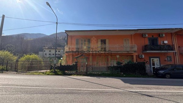 casa indipendente in vendita a Monteforte Irpino