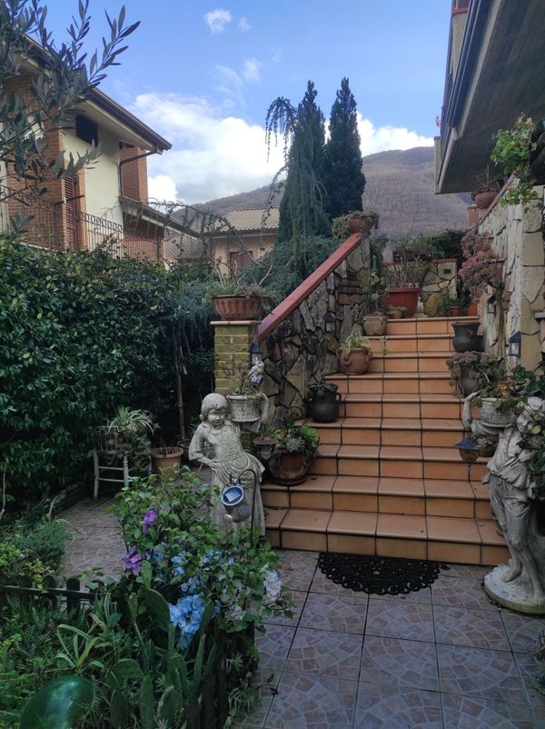 casa indipendente in vendita a Monteforte Irpino