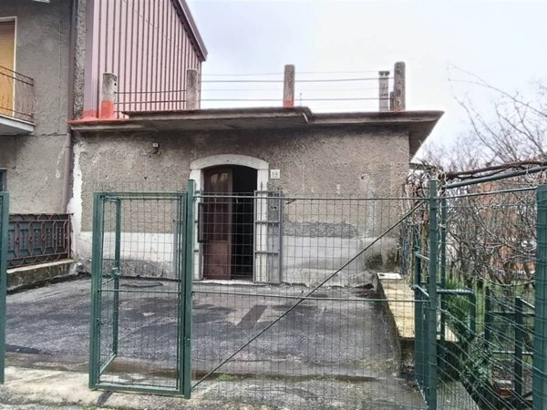 casa indipendente in vendita a Monteforte Irpino