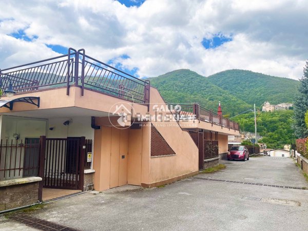casa indipendente in vendita a Monteforte Irpino