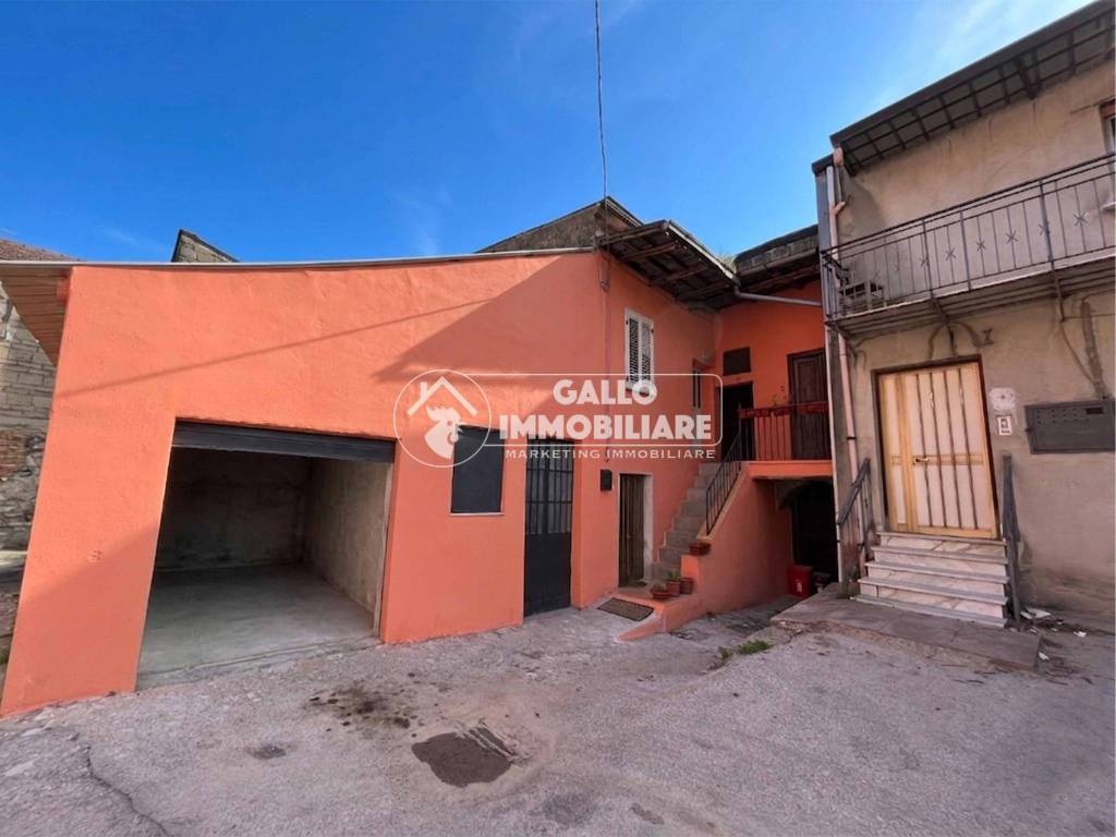 casa indipendente in vendita a Monteforte Irpino in zona Campi