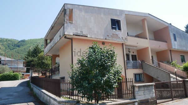 casa indipendente in vendita a Monteforte Irpino in zona Campi