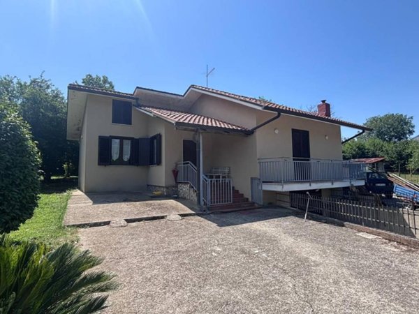 casa indipendente in vendita a Monteforte Irpino