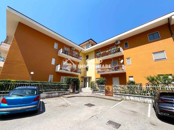locale commerciale in vendita a Monteforte Irpino