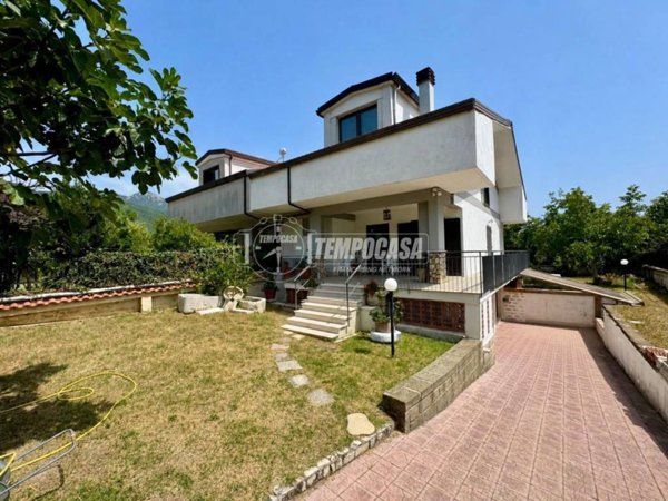 casa indipendente in vendita a Monteforte Irpino in zona Alvanella