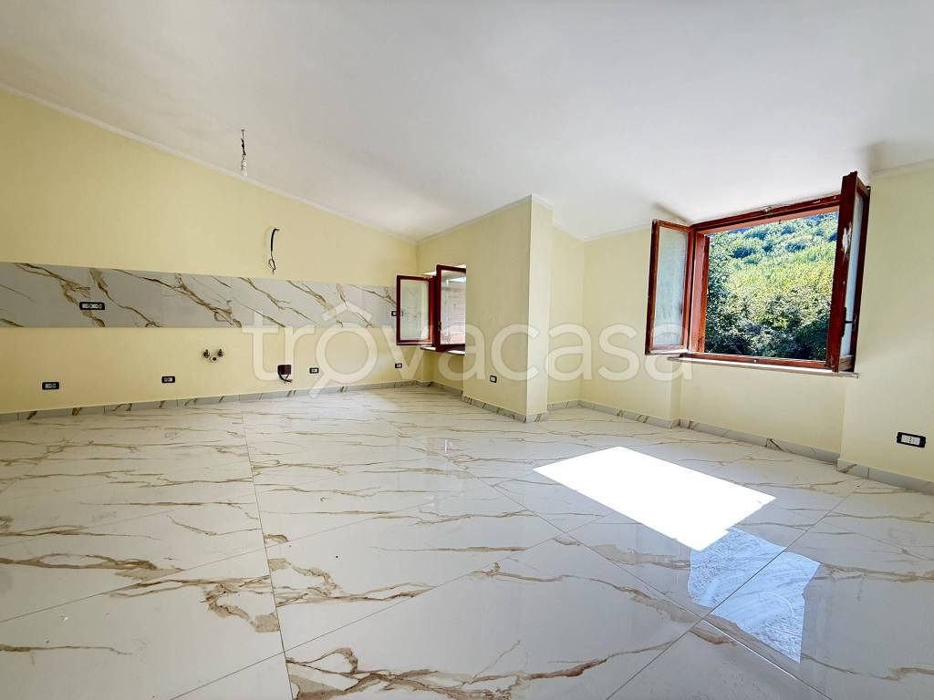 appartamento in vendita a Monteforte Irpino in zona Campi