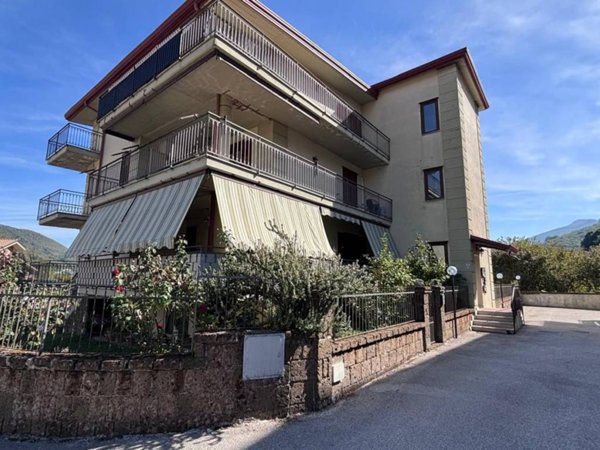 appartamento in vendita a Monteforte Irpino in zona Alvanella