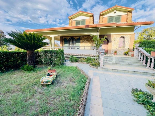 casa indipendente in vendita a Monteforte Irpino in zona Alvanella