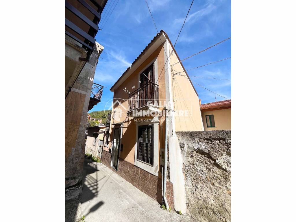 casa indipendente in vendita a Monteforte Irpino in zona Campi